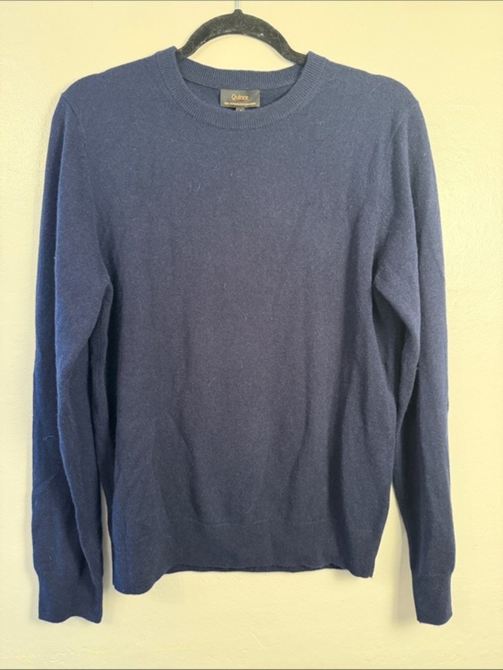 Quince Men's Dark Blue Cashmere Crewneck Sweater size small